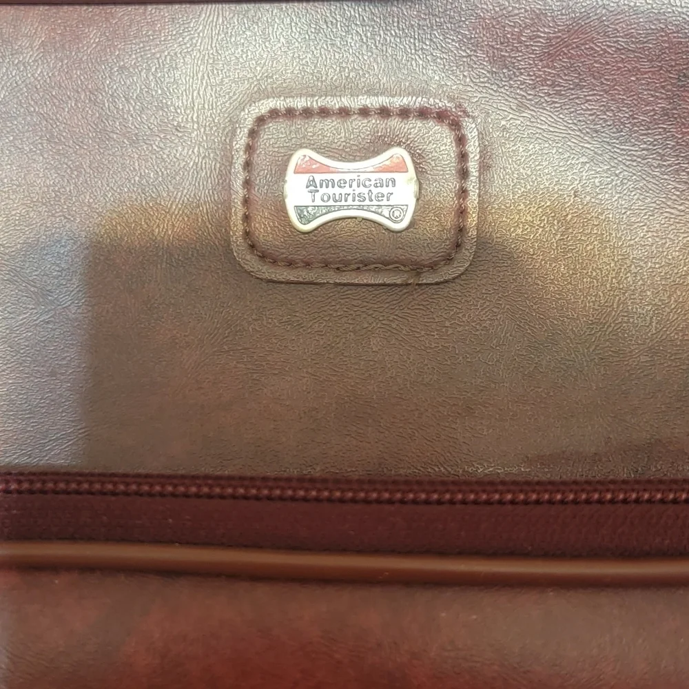 American Tourister Vintage 80's Carry On Burgandy‎ Bag